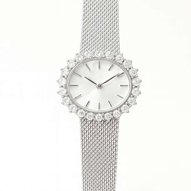 Luxury vintage silver quartz watch with white dial and zirconia stones – Dubai
