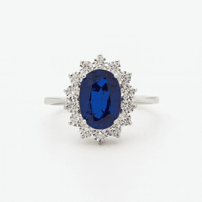 18k white gold blue sapphire ring with natural diamonds, luxury fine jewellery handcrafted for Dubai and UAE customers.