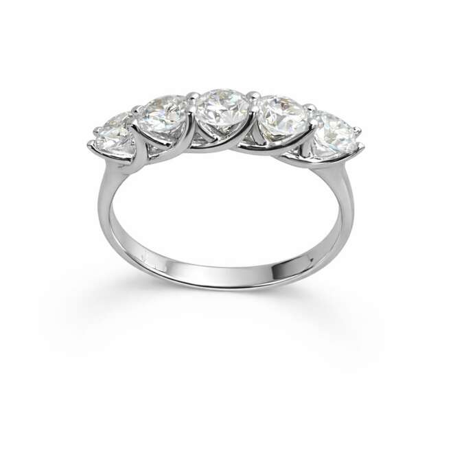 18K white gold five-stone diamond ring with 1.07 carats of natural diamonds