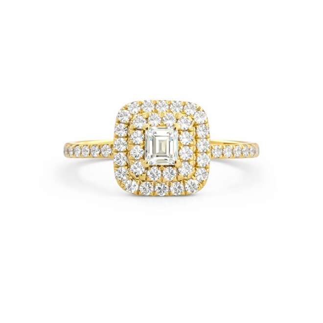 This Ring Is Fully Customizable, Offering The Option To Personalize Gold Color, Diamond Size, Or Ring Dimensions According To Your Preference. Crafted With Precision And Attention To Detail, It Represents The Signature Quality Of Niloofar Jewellery.